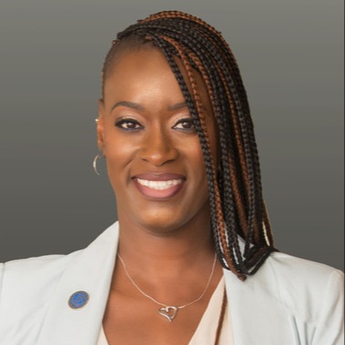 SheilaRobinson_Headshot_square